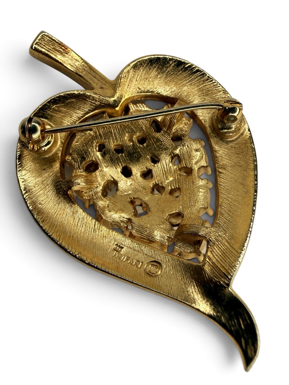 Vintage Crown Trifari Gold Leaf Brooch With Amber Rhinestones - Picture 11 of 13